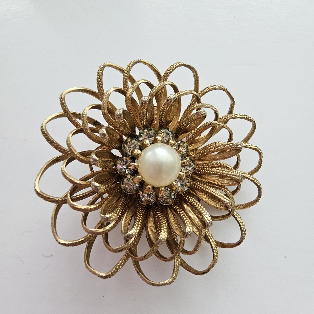 Vintage 3D Layered Gold Wire Flower Brooch, Faux Pearl & Rhinestone Sunburst
